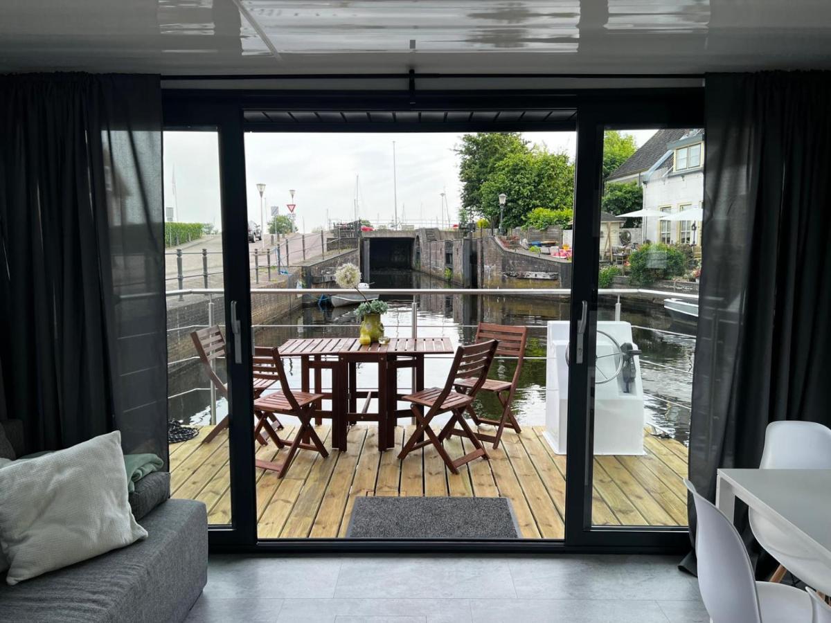 New Houseboat 2 Bedrooms سفارتسلاوْس المظهر الخارجي الصورة